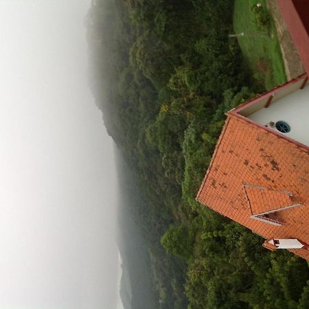 Green Mountains Hotel มงชิแวร์จิ ภายนอก รูปภาพ